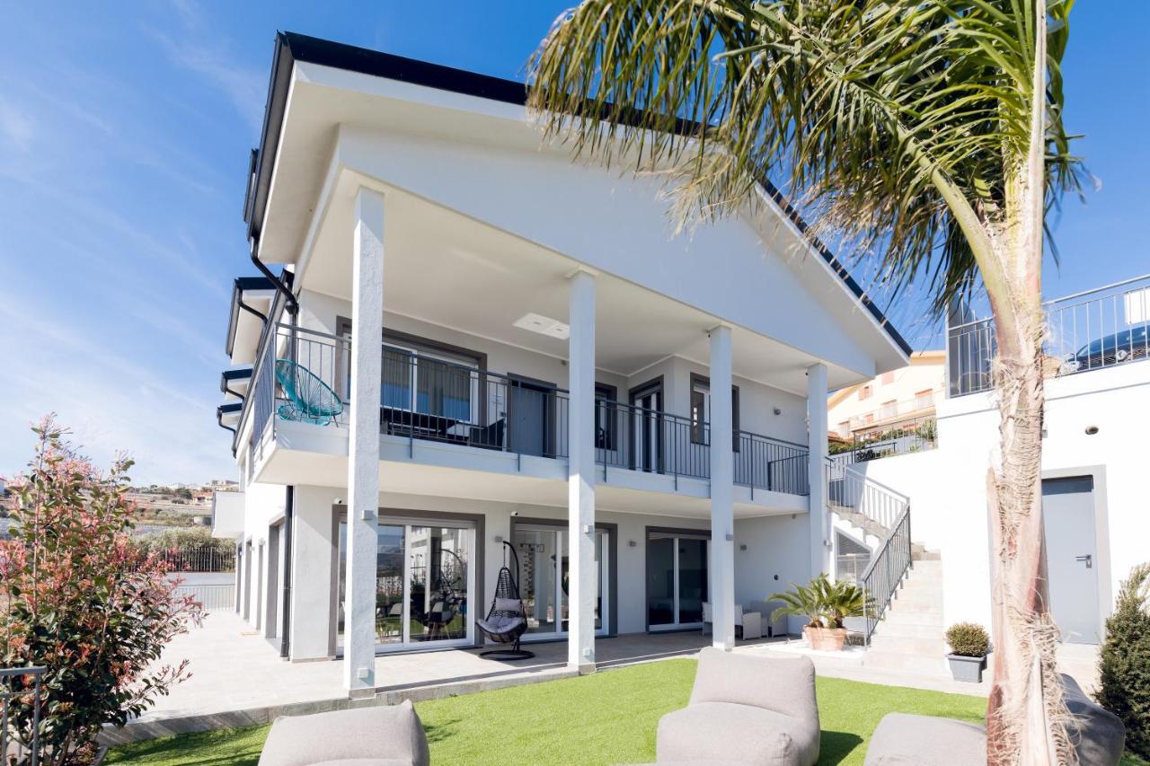 Villa La Matta Apartments And Luxury Suites Sanremo Exterior photo